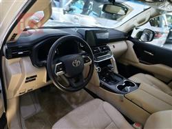 تۆیۆتا لاند کروزەر